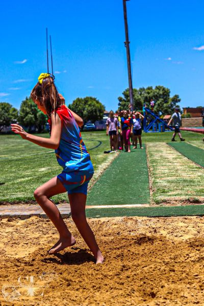 422198607 868841618583987 n