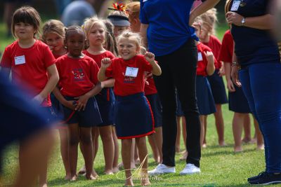 429761851 899521488849333 n