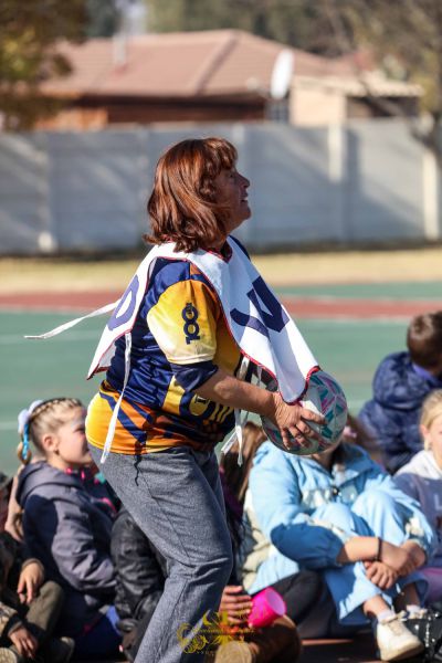 448488082 977053051096176 n